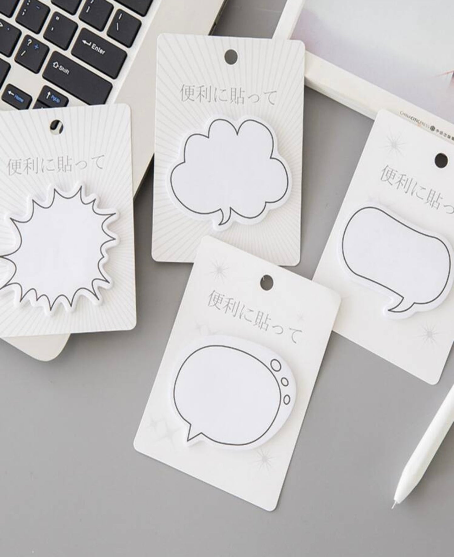 Speech bubble sticky notes random